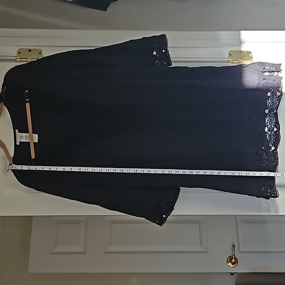LaBlanca 2x black swim cover-up. EUC. Subtle with  sexy lace trim detail. - Picture 4 of 11